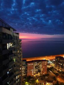 Γενική θέα στη θάλασσα ή θέα στη θάλασσα από  αυτό το διαμέρισμα +52 φωτογραφίες