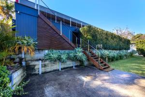 Taman di luar Lakeviews - Pet Friendly with Fireplace
