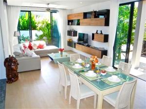Gallery image of Baan Bua Nai Harn 3 bedrooms Villa in Nai Harn Beach
