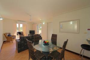 Gallery image of Bargara Shoreline Apartments in Bargara