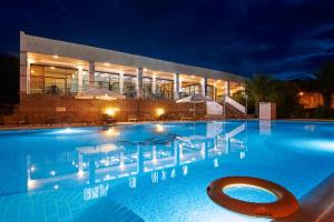 Bazén v ubytování Hotel Rema nebo v jeho okolí
