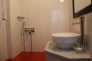 Bany a Aposperides Hotel