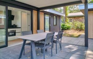 Taman di luar Stunning Home In Voorthuizen