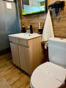 Ένα μπάνιο στο BraziHouse - pine escape with jacuzzi +26 φωτογραφίες