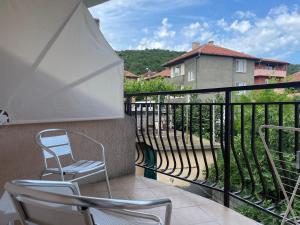 Balkoni atau teres di Guest house Marina