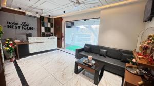 TV a/nebo společenská místnost v ubytování Hotel Nest Icon + 19 fotografií