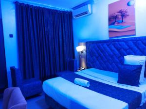 Postel nebo postele na pokoji v ubytování Crownedge Hotels + 37 fotografií