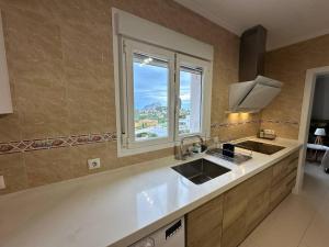 Kuchnia lub aneks kuchenny w obiekcie Villa Maja Calpe