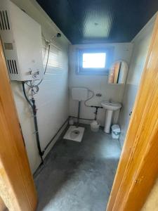 Koupelna v ubytování Guest House Kolata view