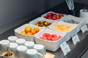 Makanan di atau berdekatan hotel