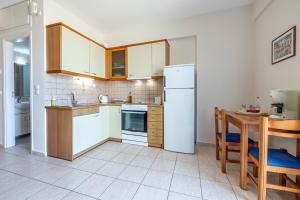 Kuchyň nebo kuchyňský kout v ubytování Piranthou Studios & Apartments