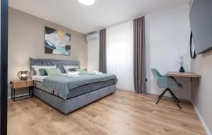 Ένα ή περισσότερα κρεβάτια σε δωμάτιο στο 2 Bedroom Beautiful Home In Posedarje