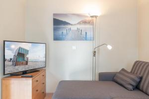 TV/Unterhaltungsangebot in der Unterkunft Seepark Sellin FeWo AG Whg 314