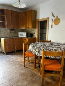 Η κουζίνα ή μικρή κουζίνα στο Appartamento Le Sipole