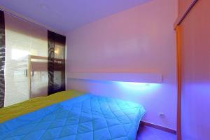 Ein Bett oder Betten in einem Zimmer der Unterkunft Apartment 255