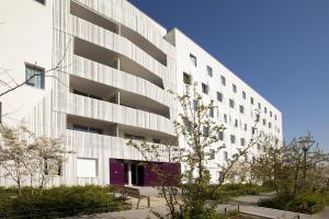 an external view of a building at Séjours & Affaires Massy Atlantis in Massy