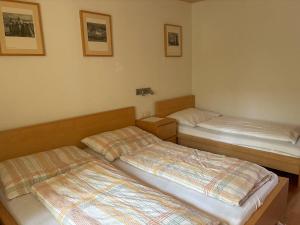 Łóżko lub łóżka w pokoju w obiekcie Ferienwohnung Christ
