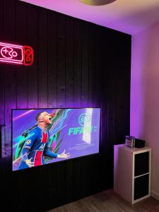 Telewizja i/lub zestaw kina domowego w obiekcie Bukówka Luksusowa Bacówka