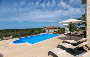 Πισίνα στο ή κοντά στο Villa Marika