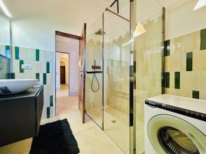 Ένα μπάνιο στο Alba Ruja Residence 3