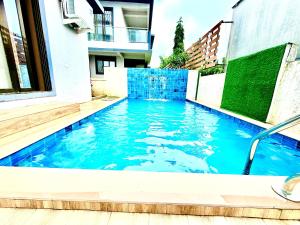 Fotografie z fotogalerie ubytování White Forest villa v destinaci Lonavala