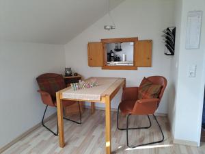 Χώρος καθιστικού στο Ferienwohnung Uhlenhorst mit THERMEplus