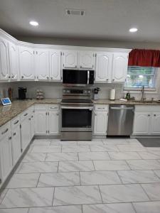 Dapur atau dapur kecil di Perfect Paradise Getaway