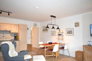 Η κουζίνα ή μικρή κουζίνα στο Residenz Niendorf Ferienwohnung Nr 05 Meerglück