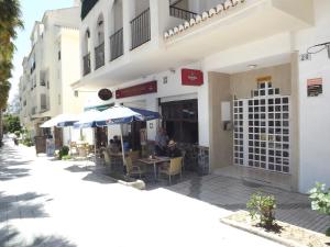 Un patio o zona al aire libre en Apartamento En Almuñecar