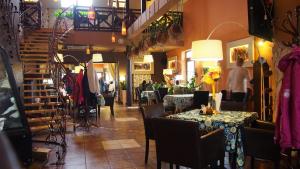 Fotografia z galérie ubytovania Tajemniczy Ogród Szczytna - Bed & Breakfast v destinácii Szczytna