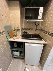 Kuchyň nebo kuchyňský kout v ubytování Apartment Coastal Feeling in Hercules Sea views