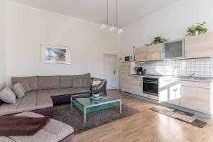 Kuchyň nebo kuchyňský kout v ubytování Villa Seiler Fewo 5 3-Raum Apartment + 13 fotografií