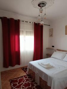 Postel nebo postele na pokoji v ubytování Airport Apartment - Fully Equipped & Air Conditioned, Close to Airport