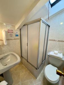 Um banheiro em Hotel Küyen-Ko Pucón