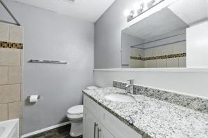 Ένα μπάνιο στο Pioneer Creek 404a I 2 Bed 15 Bath +8 φωτογραφίες