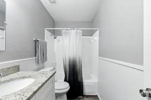 Ένα μπάνιο στο Pioneer Creek 608-08 I Spacious 1 Bed 1bath +8 φωτογραφίες