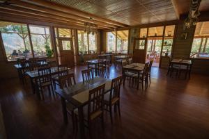 Etno domaćinstvo Dvožak餐厅或其他用餐的地方