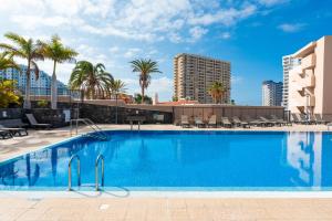 Hồ bơi trong/gần Family Deluxe Apartment