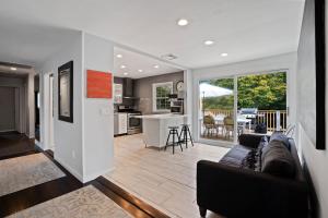 Køkken eller tekøkken på Classic Southampton Home: 5BR, Pool,Jacuzzi, Cooper's Beach