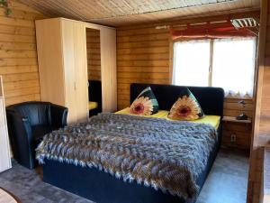 Postel nebo postele na pokoji v ubytování Rügen-Fewo 07