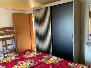 Postel nebo postele na pokoji v ubytování Rügen-Fewo 07