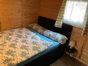 Postel nebo postele na pokoji v ubytování Rügen-Fewo 07