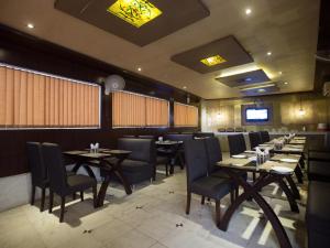 Restoran atau tempat lain untuk makan di Hotel Krishna - By RCG Hotels, Centrally Located, New Delhi