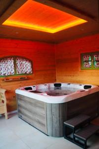 Gallery image of Gradina Lu' Ion "A Home Away From Home" in Vişeu de Sus