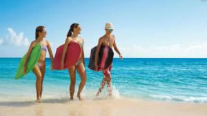 Ospiti di GRAND CARIBE STUDIOS and SUITES playa LOS CORALES