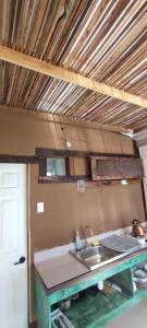 a kitchen with a sink and a counter top at Apartamento interior independiente in Coquimbo