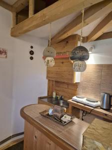 Kuchyň nebo kuchyňský kout v ubytování Art Apartments Minic