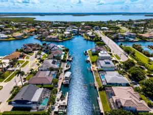 Loodusmaastik puhkemaja lähedal