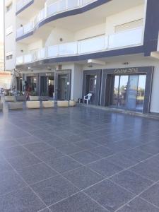 Afbeelding uit fotogalerij van Charmant Studio bord de mer à Sousse zone touristique in Port El Kantaoui +19 foto's