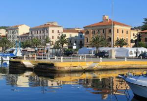 Gallery image of Via Roma 5B in La Maddalena